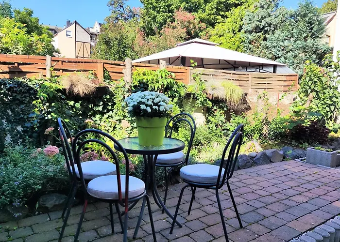 Gemuetliches Mit Garten I Parkplatz I 10 Min Zur Altstadt Coblenza